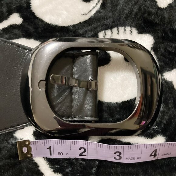 LIBIAN Vintage red satin and black short-sleeve blouse w/ belt ~  LARGE XL shirt - Picture 12 of 13